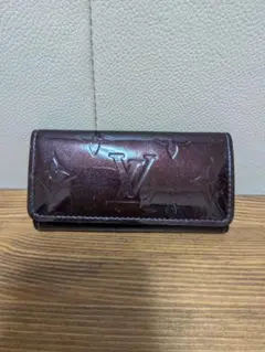 Louis Vuitton キーケース ヴェルニ アマラント