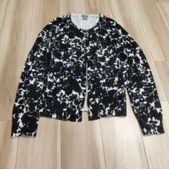 ANN TAYLOR 花柄 長袖 カーディガン ブラック ホワイトのサムネイル