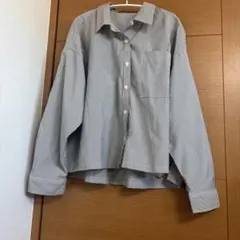 365日マイスタイルクロップドシャツ　フリーサイズ　ブラックピンストライプ