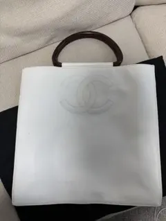 【CHANEL 】ホワイト レザー トートバッグ　中古品
