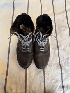 ドクターマーチン　8ホール　イングランド製