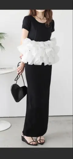 AMELYボリュームフリルトップス♡試着のみ♡可愛ボリューム★セール中のサムネイル