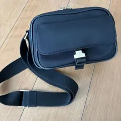 HAYNI ヘイニ／ショルダーバッグのサムネイル