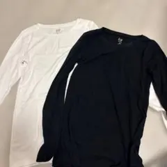GAP 長袖Tシャツ 2枚セット ホワイト・ブラック