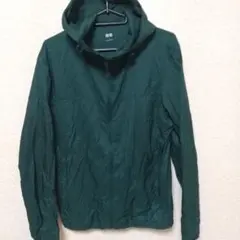 ユニクロ ポケッタブルパーカー S ダークグリーン