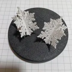 雪の結晶型プラスチック置物 2個セット