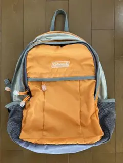 Coleman リュック オレンジ×グレーのサムネイル