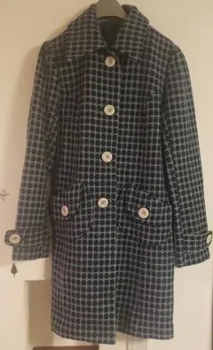 レトロな幾何学模様のコート　ダークグリーン　森ガール