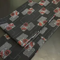 【kimono】村山大島紬　新品未使用　黒地　変わり枡おしゃれ　正絹　156cmのサムネイル