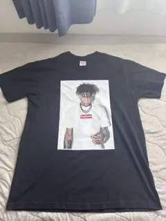 supreme ヤングボーイ　グラフィックプリント ブラックT supreme ヤングボーイ グラフィックプリント ブラックT フ*】様