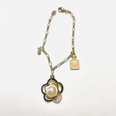 新品　フラワーモチーフブレスレット