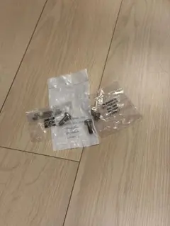 実物　マグプル　グリップ　ネジのサムネイル