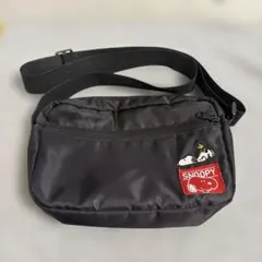 スヌーピー 黒 ショルダーバッグ