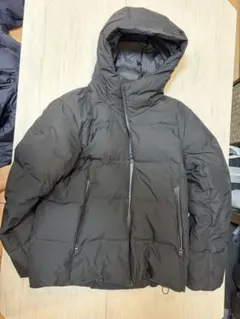 黒 ダウンジャケット フード付き