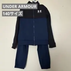 ✴︎Under Armour✴︎ ジャージ