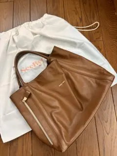 Item thumbnail for item 37b9849f-1c7e-4c1c-8315-5da96dcda98e