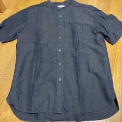 UNIQLO ダークグレー 半袖シャツ