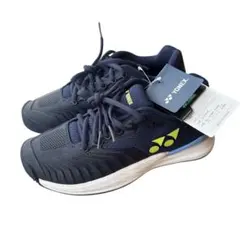 セール　新品　ヨネックス　テニスシューズ 23.5 パワークッション　タグ付き