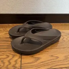 【未使用】OOFOS Original ブラック M6/W8（25cm） OOFOS OOYEA ブラック M6/W8 - メルカリ