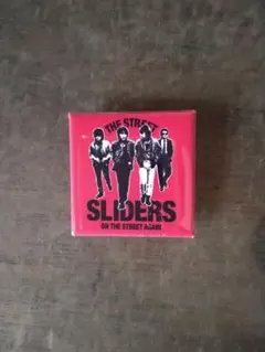 2025年最新】ピンズ・ピンバッジ・缶バッジの人気アイテム - メルカリ