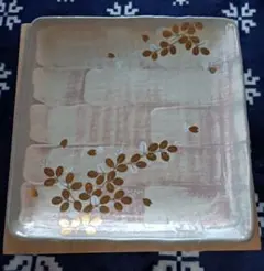 金彩草花　装飾皿 木箱付き　たち吉