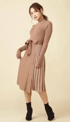 ロイヤルパーティー　プリーツ風ラップスカートワンピース