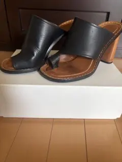 CELINE Thong 90 サンダル ブラックのサムネイル