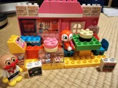 BlockLab アンパンマン わくわくケーキやさんブロックセットのサムネイル