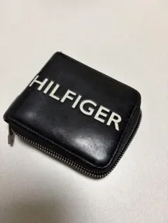 TOMMY HILFIGER 黒 二つ折り財布