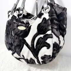 Item thumbnail for item 98faff6a-7324-4068-865b-f296f9c41b29