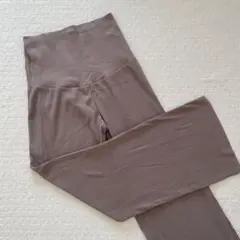 マタニティ　リブフレアパンツ　M