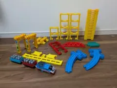 プラレール ぐらぐらつり橋セット・橋脚・トーマスミルクタンク等　まとめ売り