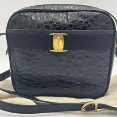 美品✨️フェラガモ ヴァラ クロコ型押し レザー ハンドバッグ 