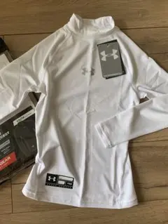 アンダーアーマー　YMS スポーツインナー