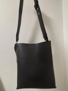 GRL レザースクエアショルダーバッグ[tr667]