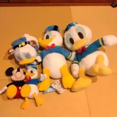 ディズニー　ドナルドダック　ミッキーマウス　ぬいぐるみ4体セット