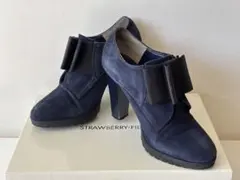 Item thumbnail for item c59cbbee-a8c6-4810-9cf1-4bb17bee3807