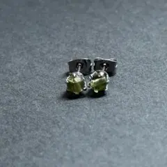 SP140 天然石 パワーストーン ステンレス スタッドピアス ペリドット