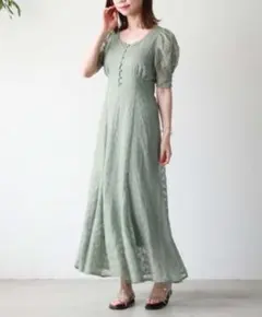 美品 archives パール釦刺繍切替ワンピース グリーン M
