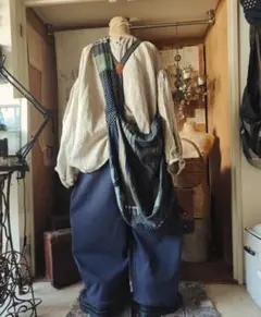 古い物語みたいな世界✝️ジャンクファブリックリメイクサスペンダー付きパンツ