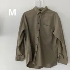 Mサイズ カーキ色シャツ