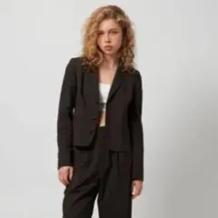 【美品】ATTISESSION ショートジャケットのサムネイル