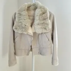 アイボリー ファー付きショートムートンジャケット