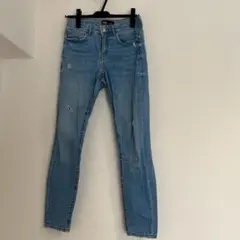 【ザラ】ストレートデニムパンツ　ダメージ加工ジーン　ヒゲ加工　美脚シルエット