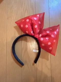 ミニーちゃん　ビッグリボンカチューシャ　赤水玉