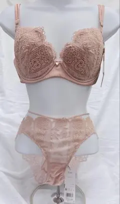 タグ付き Yue ライトブルー ブラジャー F65ショーツLサイズ - メルカリ