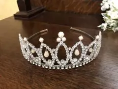 Item thumbnail for item 453b4c3c-9809-4a7e-81ff-7584736739c3