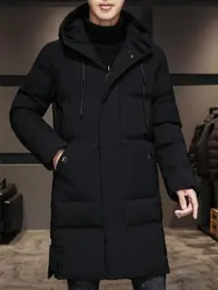 ブラックフード付きダウンジャケット