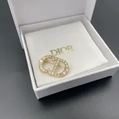 新品未使用✨Dior CDロゴ ピンズ 石付き ゴールド　ディオール