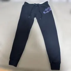 Nike 迷彩ロゴ ブラックスウェットパンツ
